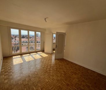 A LOUER - APPARTEMENT T2 - ROANNE HYPER CENTRE - Photo 4