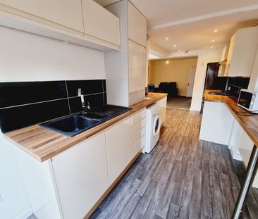 3 Bed Student Accommodation - Photo 4