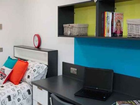 Platinum Studio - Photo 3