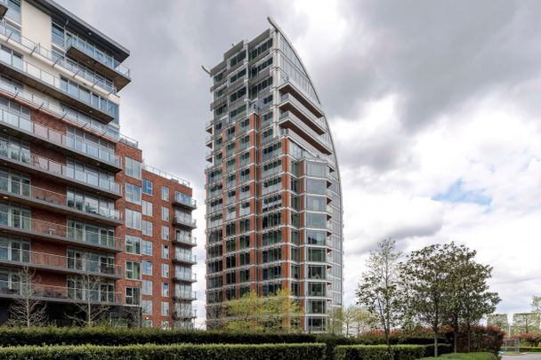 Ascensis Tower, Juniper Drive, Battersea Reach, London, SW18 - Photo 1