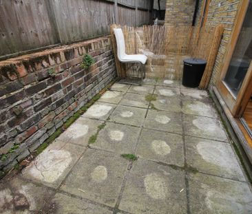 Price £1,200 pcm - Available 31/12/2025 - Furnished - Photo 5