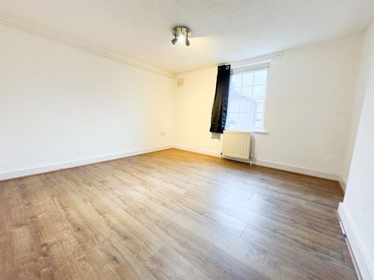 Cross Road, Croydon - Photo 1