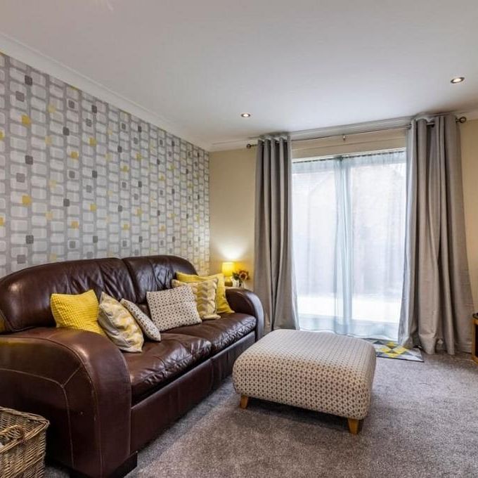 2 bedroom semi-detached house to rent - Photo 1
