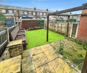 2 bedroom terraced house to rent - Photo 4