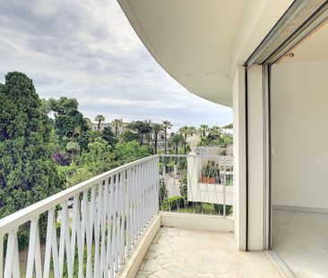 Nice Cimiez à louer studio vide 32 m² - Photo 3