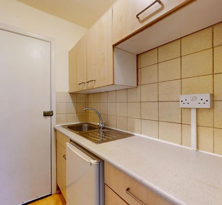 Studio to rent - Photo 4