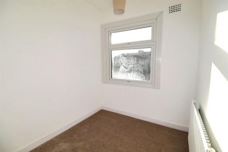 3 BED Terraced House To rent - Photo 2