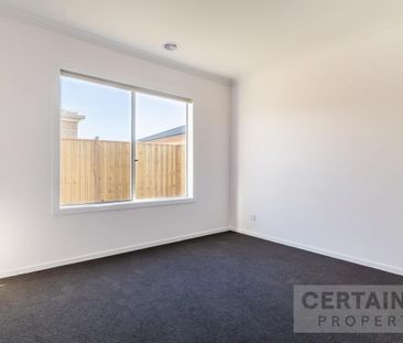 Modern Living in Mambourin - Photo 3