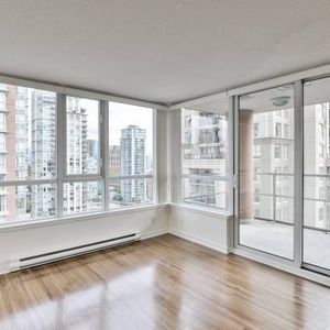 1/bd, Stainless-steel appliances, in Vancouver BC - Photo 2