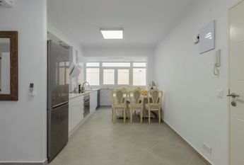 Fully renovated apartment for rent with 3 bedrooms in Denia