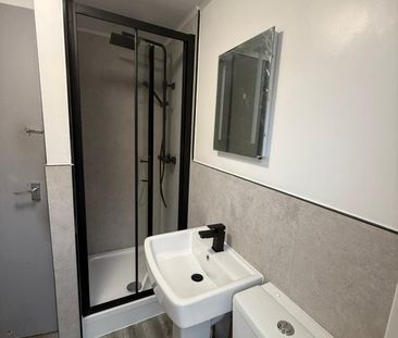 Room in a Shared House, Harold Place, LS6 - Photo 6