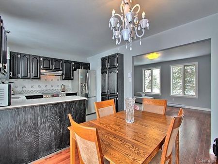 Maison à paliers multiples à louer, Laval (Sainte-Dorothée) - Photo 2