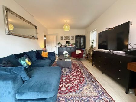 4 bedroom detached house to rent - Photo 4