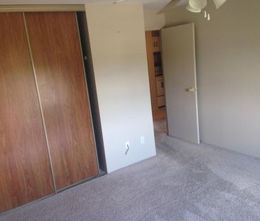 17 Eldon Hall Place - Unit 605 - 2 bed, 1 bath - Photo 4