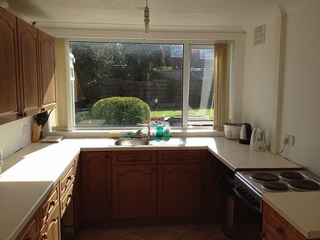 18 Brentwood Crescent - Photo 4