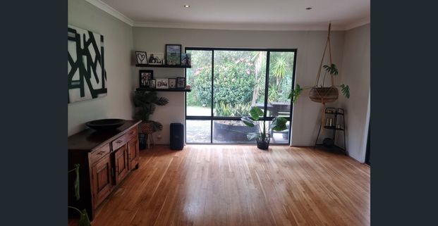 COASTAL LIFESTYLE MINUTES FROM GRACETOWN - Photo 1