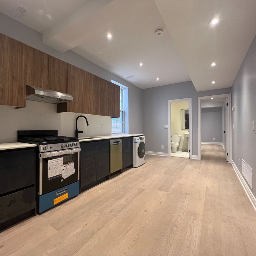 For Lease - 2386 Lake Shore Boulevard Unit# 203, Toronto, Ontario - Photo 1