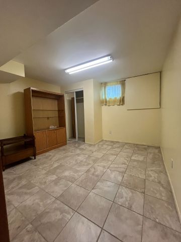 For Lease - 7276 Dellaport Drive, Mississauga, Ontario - Photo 2