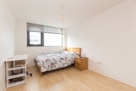 Blackwall Way, London, E14 9GB - Photo 3