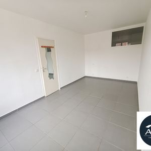 Location Appartement 2 pièces 37m² NOGENT LE ROI 28210 - Photo 3