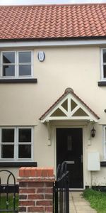 2 bedroom terraced house to rent - Photo 4