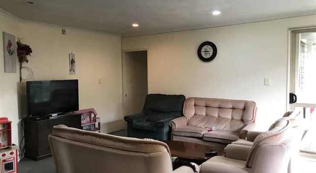 Hill Park Four Bedroom Two Bathroom - Photo 1