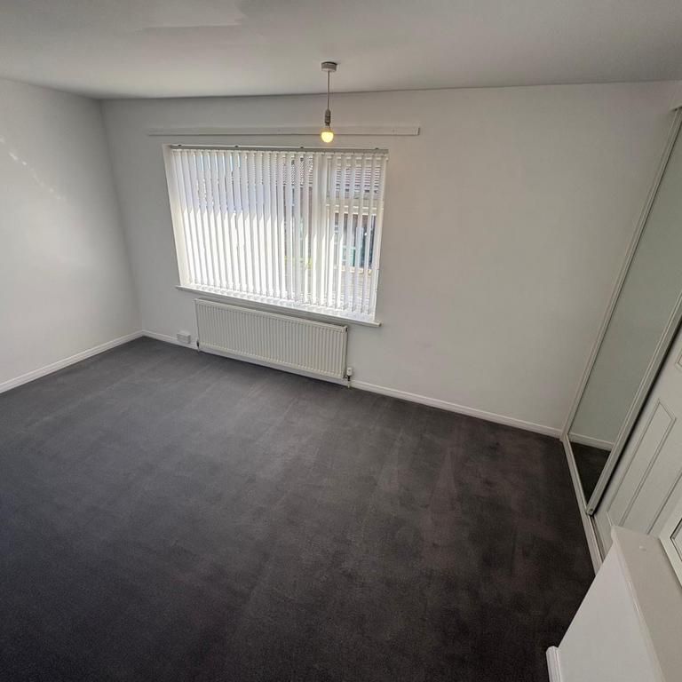 2 bedroom semi-detached house to rent - Photo 1