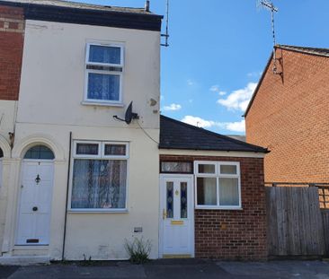 3 bedroom house to rent Beresford Street, Nottingham, NG7 - Photo 6