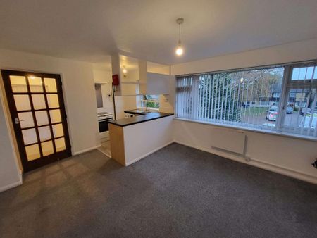 2 bedroom maisonette to rent - Photo 5