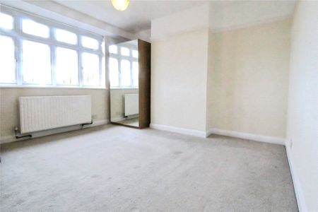 Penn Close, Greenford, UB6 9NS - Photo 4