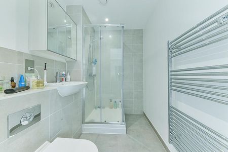 2 bedroom apartment to rent - Photo 3