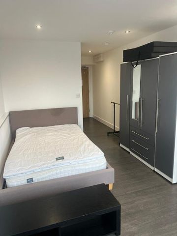 Studio to rent - Photo 4