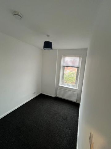 5 bedroom maisonette to rent - Photo 4
