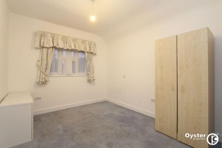 3 bedroom flat to rent - Photo 5