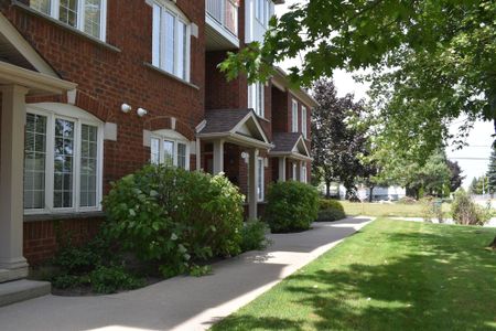 For Lease - 21 Raglan Street, Collingwood, Ontario - Photo 4