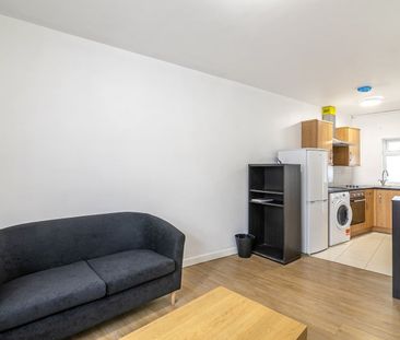 1 Bed Flat, Balfour Road, IG1 - Photo 6