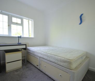 1 bedroom Property to rent - Photo 3
