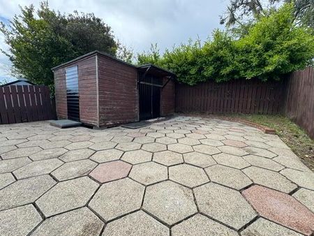 6 Windsor Parade, Whitehead, BT38 9SG - Photo 5