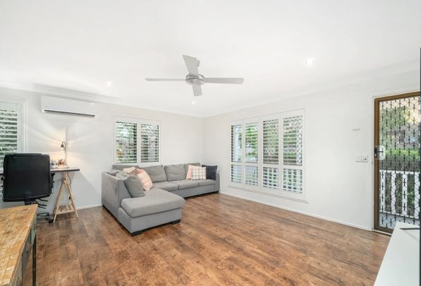 CUTE HOME PERFECT FOR YOUR FAMILY!! - Photo 1