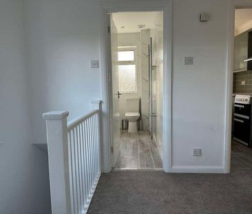 Fetcham, Leatherhead, KT22 - Photo 5