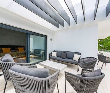 Luxury Villa for rent in San Pedro de Alcántara, Andalusia - Photo 2