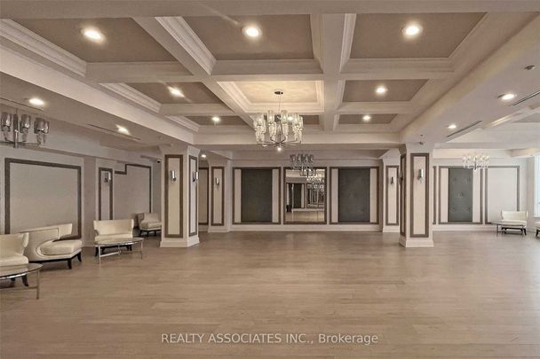 For Lease - 372 Highway 7 Road Unit# 923, Richmond Hill, Ontario - Photo 1