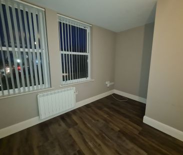 Flat 2, Warwick House, Avenue Road, DN2 - Photo 2