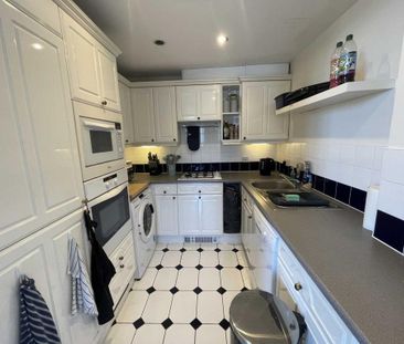 3 bedroom apartment to rent - Photo 6