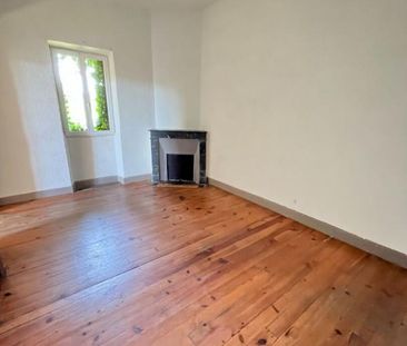 Location Appartement 2 pièces 45m² AIRE SUR L ADOUR 40800 - Photo 1