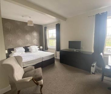 Studio 7, 254 Ravenhill Road, Belfast , BT6 8GJ - Photo 3