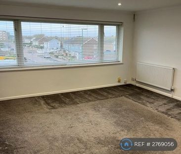 3 bedroom flat to rent - Photo 1