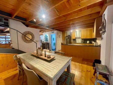 East Perth - Photo 4