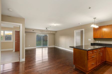 For Lease - 539 Armstrong Road Unit# 418, Kingston, Ontario - Photo 2