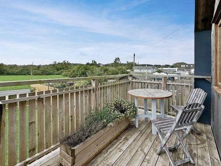 1 bedroom chalet to rent - Photo 3